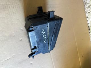Блок предохранителей Toyota CELSIOR UCF31 3UZ 2 ракурс