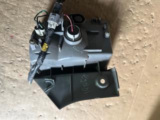 Стоп-сигнал правый Toyota Isis ZNM10 1zz-fe 44-64 3 ракурс