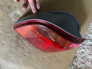 Стоп-сигнал правый Toyota Vitz SCP10, NCP10, NCP13, NCP15 1NZ-FE 52-041 2 ракурс