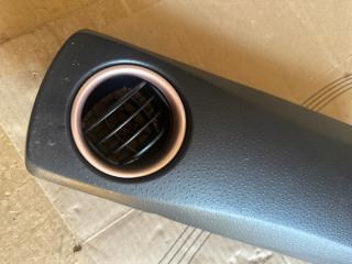 Консоль магнитофона Toyota Vitz KSP130 55470-52060 2 ракурс