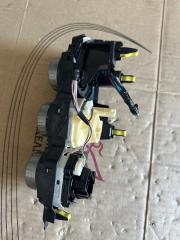 Климат-контроль Toyota Ractis NCP100 1nz-fe 2 ракурс