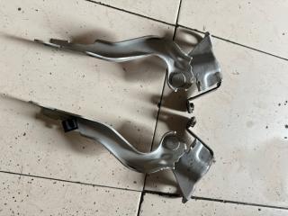 Петля капота Toyota Isis ZGM10 2zr-fae 2 ракурс