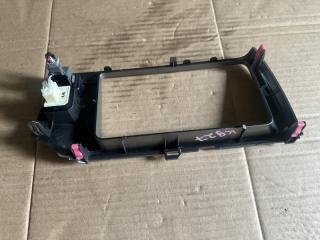 Консоль магнитофона Toyota Ractis NCP100 1nz-fe 55405-52600 2 ракурс