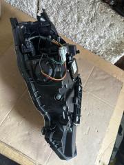 Фара правая Nissan Leaf ZE0 EM61 1847 2 ракурс