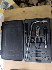 Ящик под инструменты TOYOTA CELSIOR UCF31, UCF30 1 ракурс