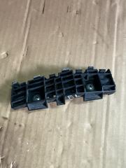 Запчасть крепление бампера переднее левое Honda Insight