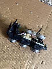 Климат-контроль Toyota Ractis NCP100 1NZ-FE 55911-52010 4 ракурс
