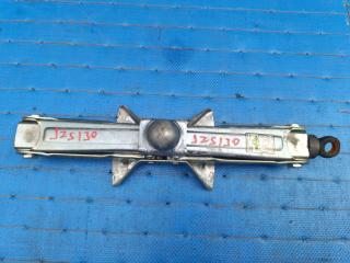 Домкрат TOYOTA CROWN JZS130 1 ракурс