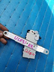 Блок управления дверьми правый задний TOYOTA CELSIOR UCF31 3UZ-FE 89991-50070 3 ракурс