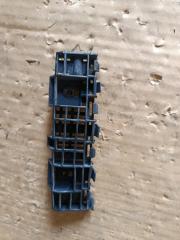 Запчасть крепеж бампера передний правый HONDA INSIGHT