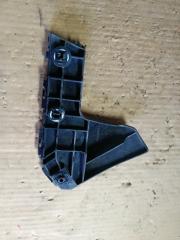 Крепеж бампера правый передний TOYOTA VOXY ZRR70 3ZR-FAE 52115-28160 3 ракурс