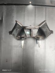 Подушка акпп Toyota Progres jcg11 2jz-fse 2 ракурс
