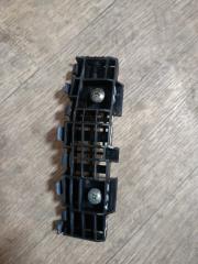 Запчасть крепеж бампера передний левый Honda Insight