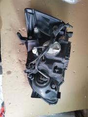 Фара правая TOYOTA NOAH azr60 2i-181 4 ракурс