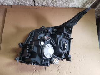 Фара правая TOYOTA VOXY ZRR70 28203 3 ракурс Фара правая TOYOTA VOXY ZRR70 28203 3 ракурс
