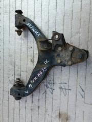 Запчасть рычаг передний правый NISSAN CARAVAN