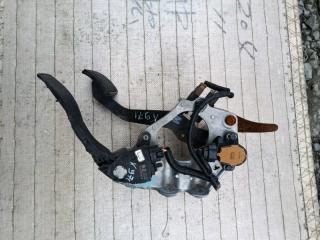 Запчасть педали Nissan Leaf