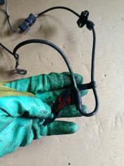 Датчик abs правый передний TOYOTA PASSO KGC30 1KR-FE 89542-B1040 3 ракурс