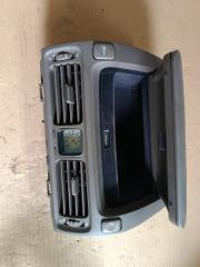 Бардачок TOYOTA PROGRES JCG10 1JZ-FSE 3 ракурс