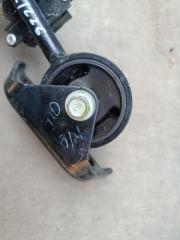 Подушка двигателя правая передняя TOYOTA ESTIMA ACR30 2AZ-FE 12363-28010 3 ракурс
