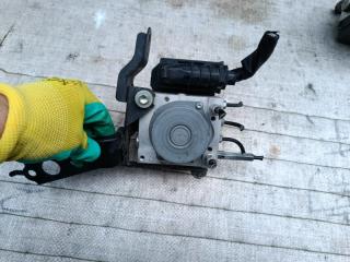 Блок abs TOYOTA TANK M900A 1kr-fe 44510-B1450 3 ракурс