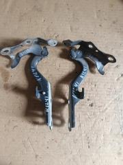 Петля капота TOYOTA SIENTA NCP81 1NZ-FE 1 ракурс Петля капота TOYOTA SIENTA NCP81 1NZ-FE 1 ракурс