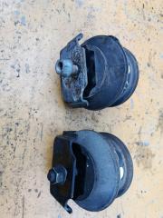 Подушка двигателя правая Toyota Crown jzs173 1jz-ge 5 ракурс Подушка двигателя правая Toyota Crown jzs173 1jz-ge 5 ракурс