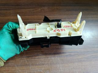 Климат-контроль Toyota Prius ZVW30 2zr-fxe 4 ракурс