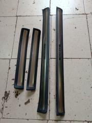 Накладка на порог TOYOTA MARK II JZX110 1JZ-FSE 1 ракурс