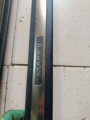 Накладка на порог TOYOTA MARK II JZX110 1JZ-FSE 3 ракурс