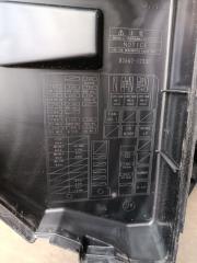 Блок предохранителей TOYOTA COROLLA FIELDER ZRE144 2ZR-FE 5 ракурс