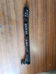 Крепеж бампера правый задний TOYOTA WISH ZNE10 1ZZ-FE 52155-68020 2 ракурс