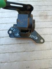 Подушка двигателя левая TOYOTA COROLLA FIELDER ZRE144 2ZR-FE 12372-37010 1 ракурс