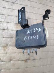 Блок abs Toyota Caldina azt246 4451021060 1 ракурс Блок abs Toyota Caldina azt246 4451021060 1 ракурс