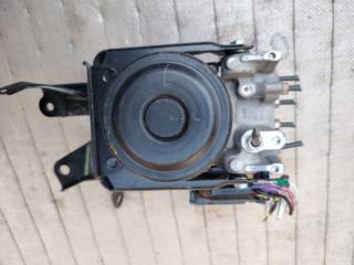 Блок abs TOYOTA VITZ KSP90 1kr-fe 44510-52440 3 ракурс