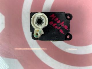 Запчасть привод заслонки отопителя MAZDA AXELA 2010