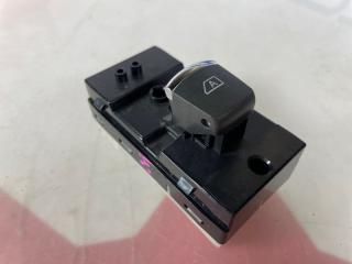 Кнопка стеклоподъемника задняя левая Q50 2015 ZV37