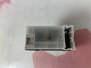 Кнопка стеклоподъемника задняя левая Q50 2015 ZV37