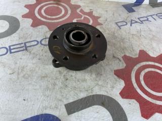 Фото запчасти ступица передняя AUDI A4 2013 Б/У запчасть Запчасть ступица передняя AUDI A4 2013