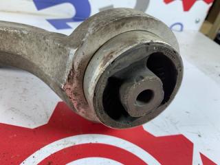 Рычаг подвески нижний передний правый A4 2010