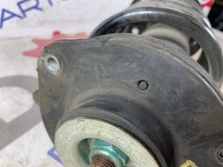 Амортизатор передний Passat 2012 B7 1.4