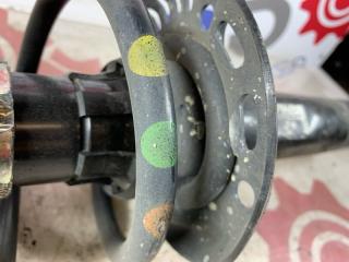 Амортизатор передний Passat 2013 B7 1.4