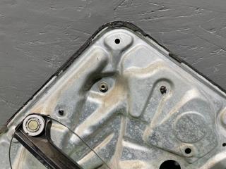 Стеклоподъемник задний правый Volkswagen Passat B5 1.8 ADR Стеклоподъемник задний правый Volkswagen Passat B5 1.8 ADR