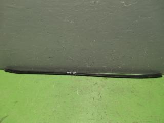 Фото запчасти уплотнитель жабо Skoda Fabia 2009 Б/У запчасть Запчасть уплотнитель жабо Skoda Fabia 2009