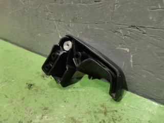 Ручка открывания капота Volkswagen Passat B3 1.8 RP Ручка открывания капота Volkswagen Passat B3 1.8 RP