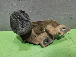 Кронштейн подушки двигателя Chevrolet Niva 2004
