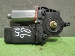 Мотор стеклоподъемника передний правый Volkswagen Passat 1998 Б/У Мотор стеклоподъемника передний правый Volkswagen Passat 1998