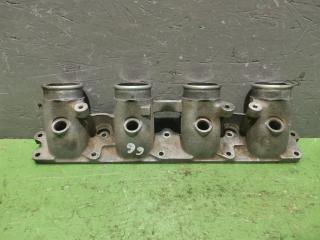 Впускной коллектор Volkswagen Passat 1997