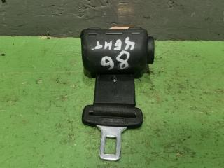 Ремень безопасности задний Volkswagen Passat 1998