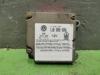 Блок Airbag Volkswagen Passat 1998